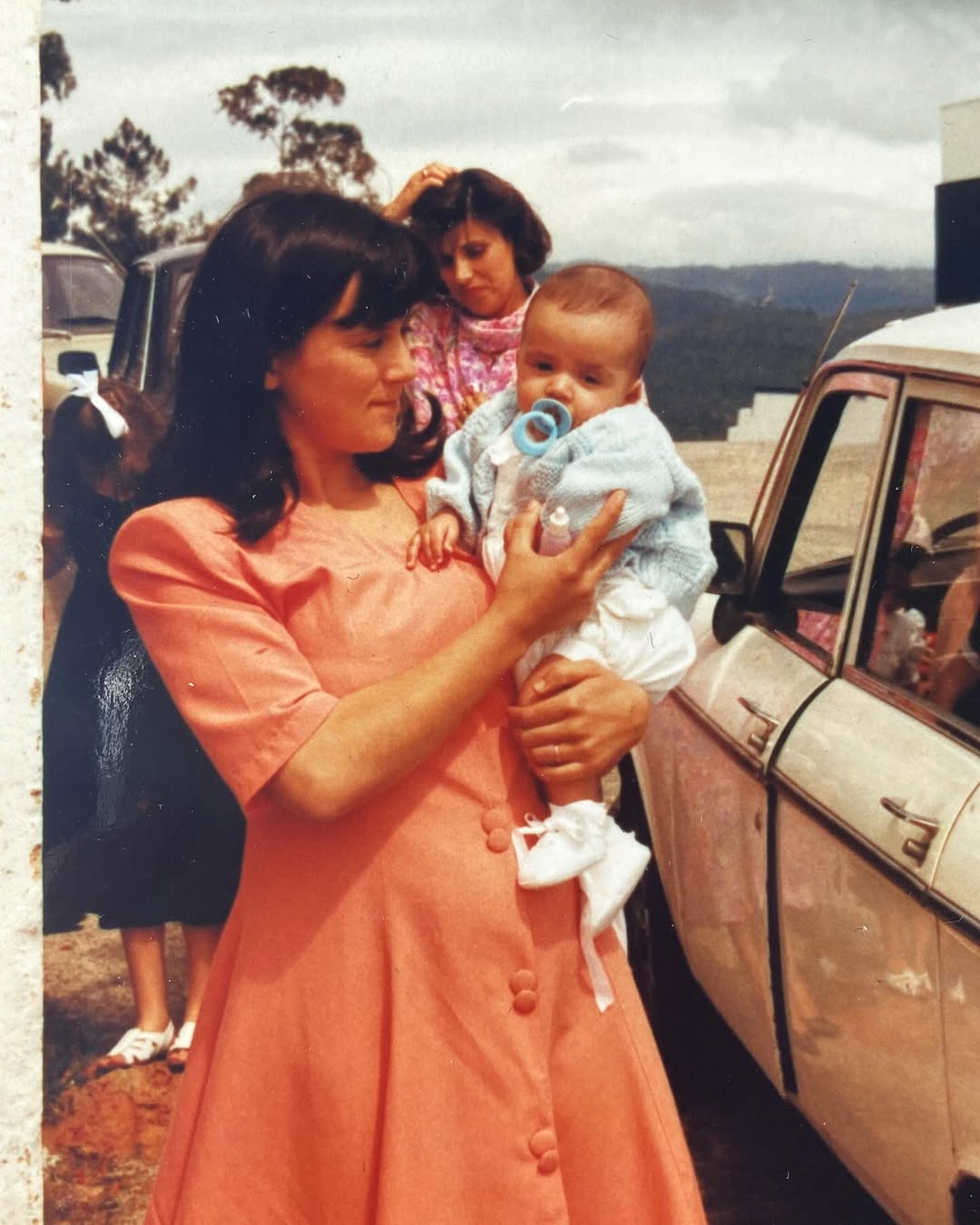 fotografia antiga m&atilde;e de carlota flor entrevista