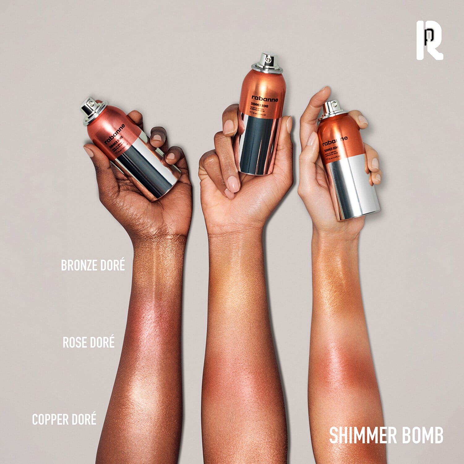 Chrome Blush: o Glow Que Est&aacute; a Explodir nas Redes m&atilde;os com rabanne shimmer bomb