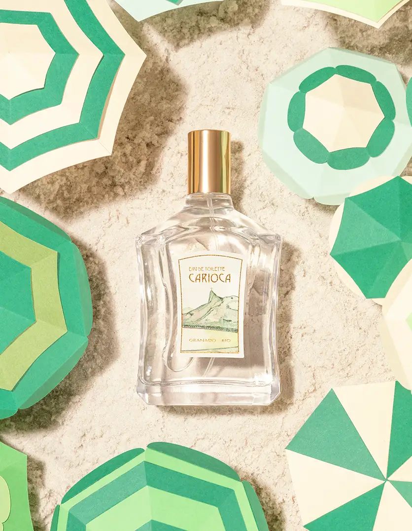 Frasco do perfume Carioca Eau de Toilette da Granado com design elegante e inspiração solar e luminosa