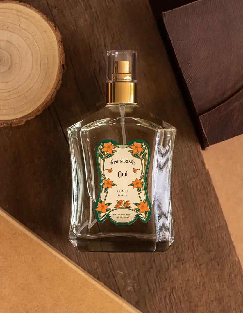 Frasco do perfume Carioca Eau de Toilette da Granado com design elegante e inspiração solar e luminosa