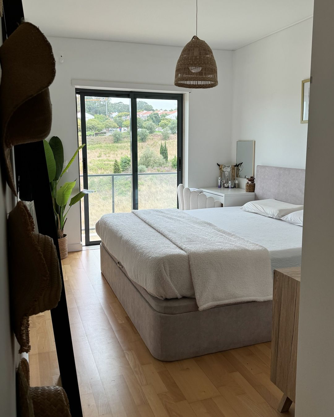 Montessori, DIY e Maternidade Real: Mafalda Magalhaez, a Mamacita Que Faz Tudo Acontecer quarto adultos