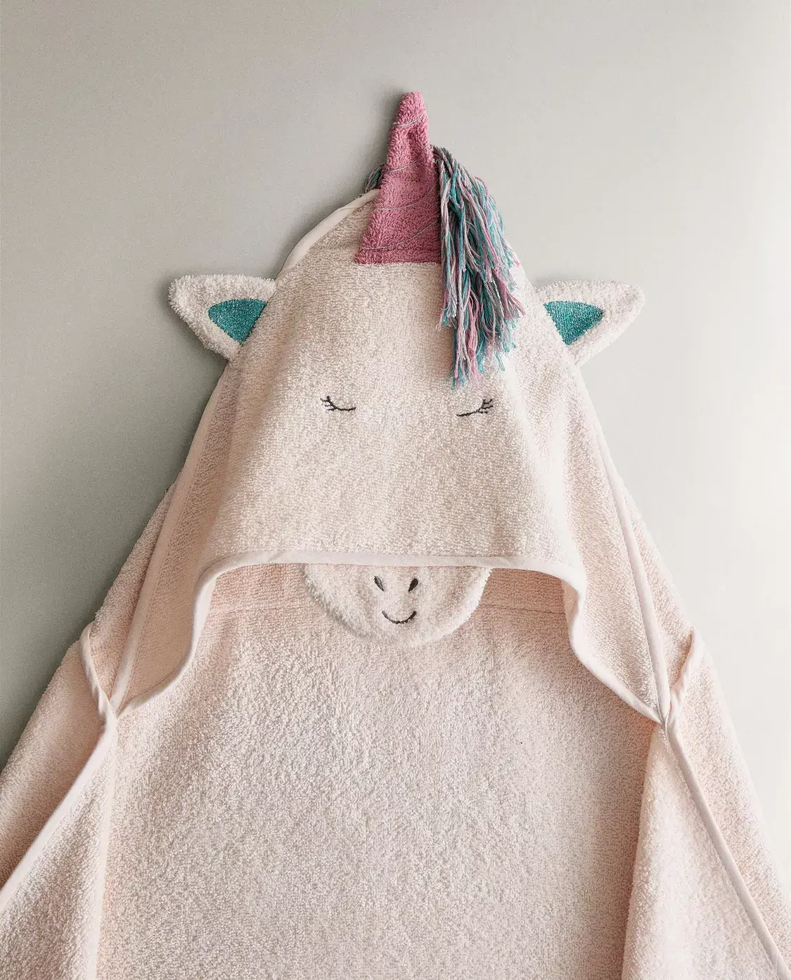 Toalha de banho com capuz de unicórnio e toalha de algodão turco My Little Pony Zara Home em tons pastel unicornio