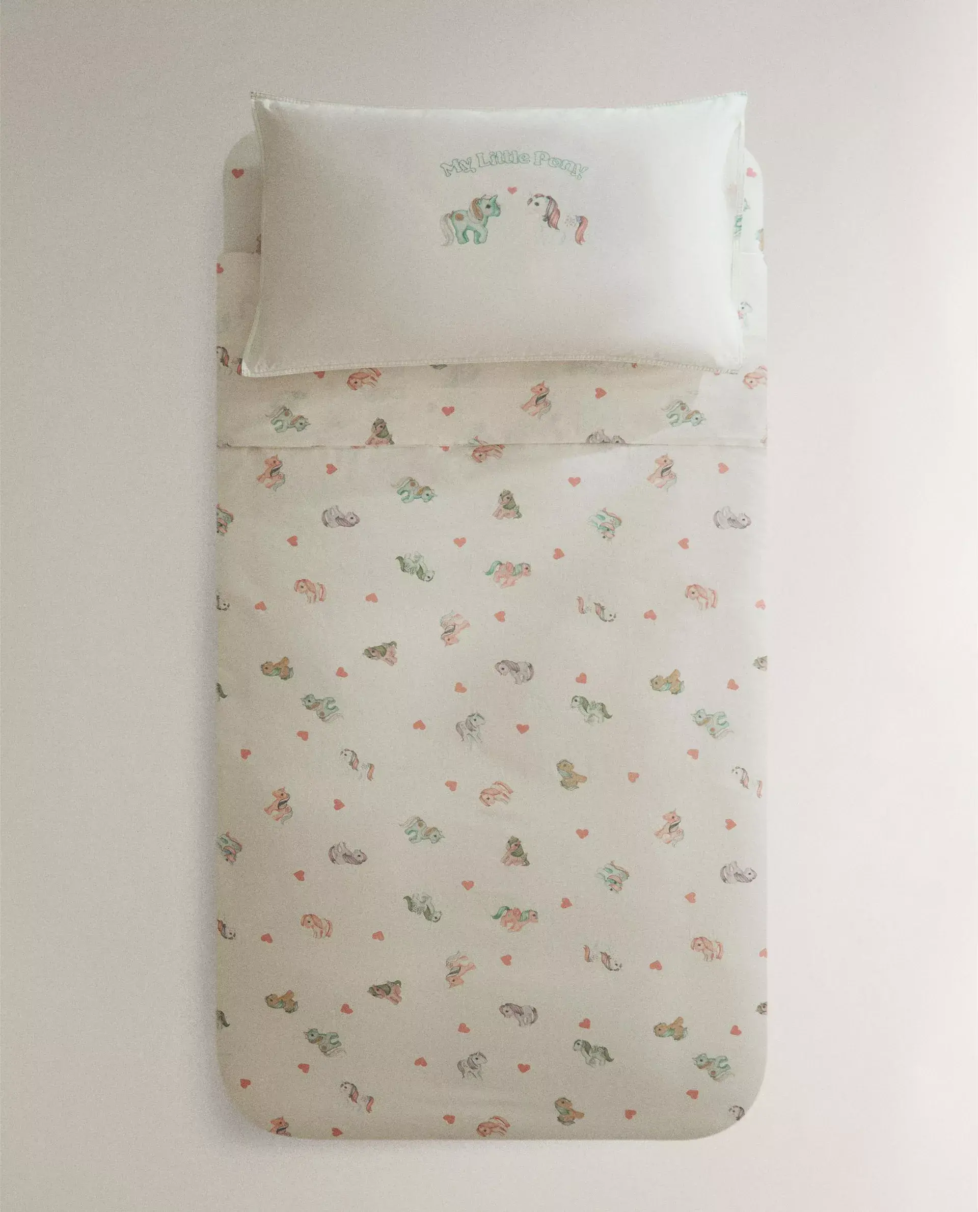 Capa de edredão infantil Zara Home My Little Pony em algodão lavado de 200 fios com padrão de corações e personagens almofada